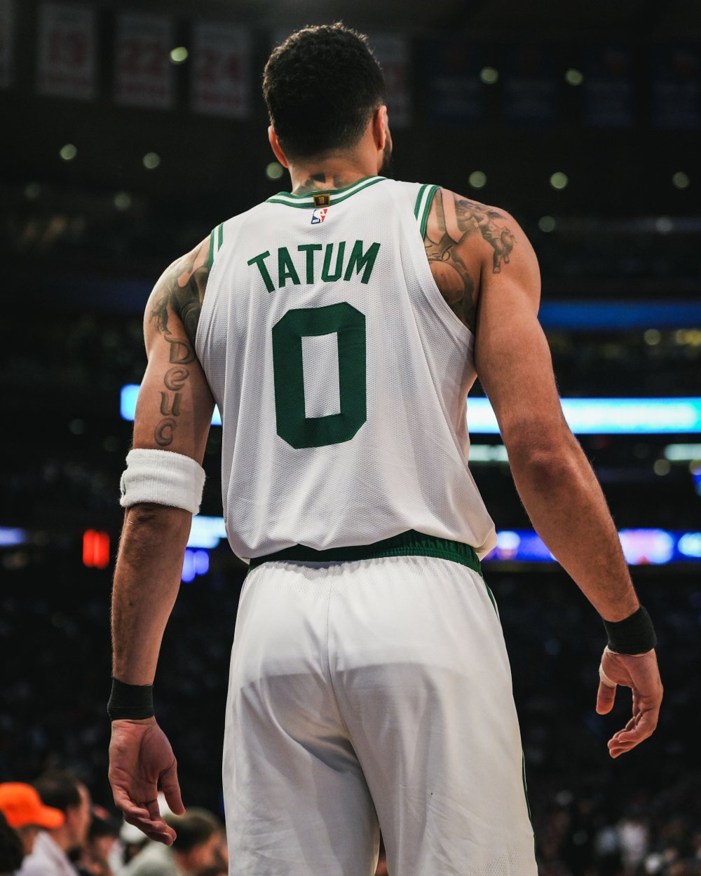 九游-塔图姆官方宣布出色防守新规，MAD引发争议！