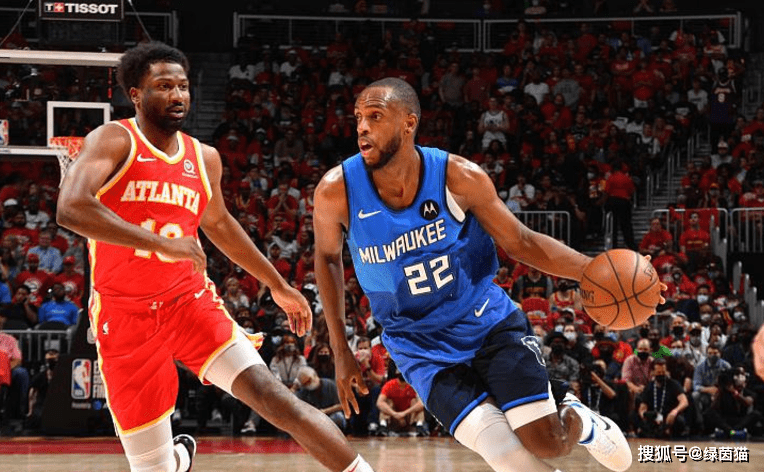 九游娱乐-西亚卡姆连续五场比赛得分超过逆转，老鹰挑战极限！的简单介绍